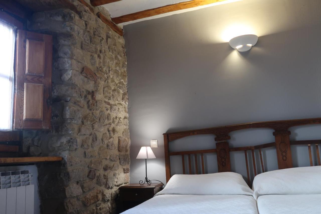 Casa Barria Hotel Pradoluengo Buitenkant foto